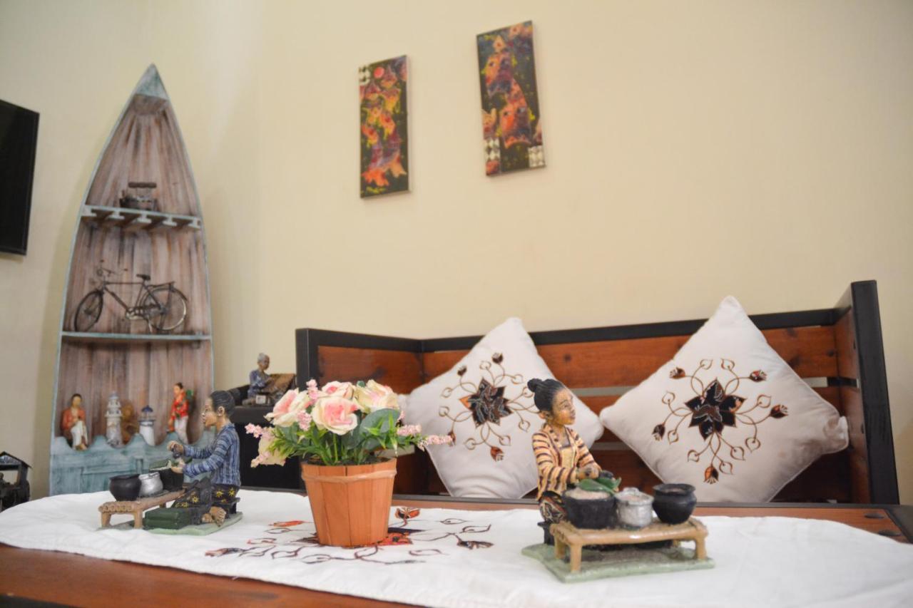 יוגיאקרטה Roemah Canting Homestay מראה חיצוני תמונה