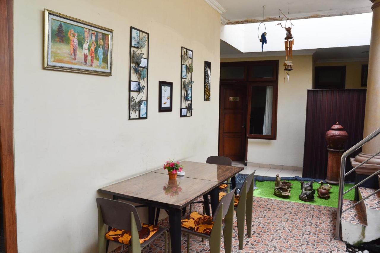 יוגיאקרטה Roemah Canting Homestay מראה חיצוני תמונה