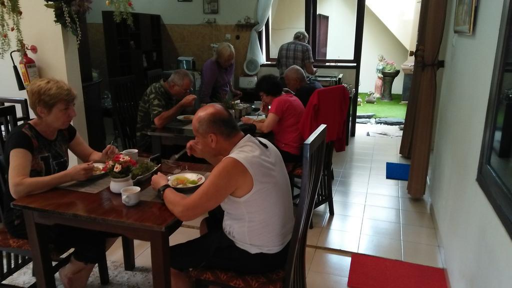 יוגיאקרטה Roemah Canting Homestay מראה חיצוני תמונה